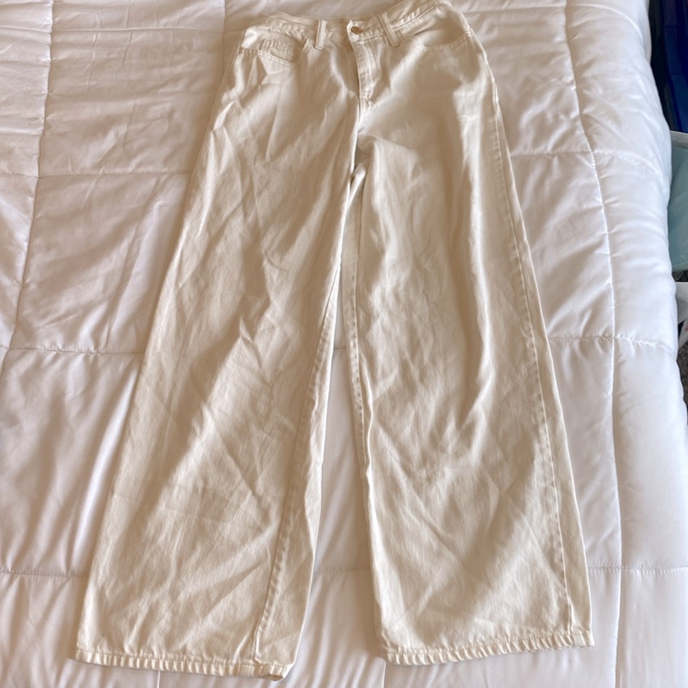 Universal Thread Jeans